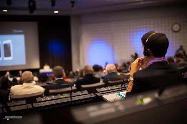 為什么法語(yǔ)同聲傳譯收費(fèi)更高？哪家機(jī)構(gòu)收費(fèi)合理？