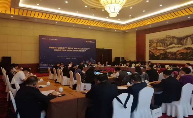 日語口譯一天多少錢？受哪些因素的影響？